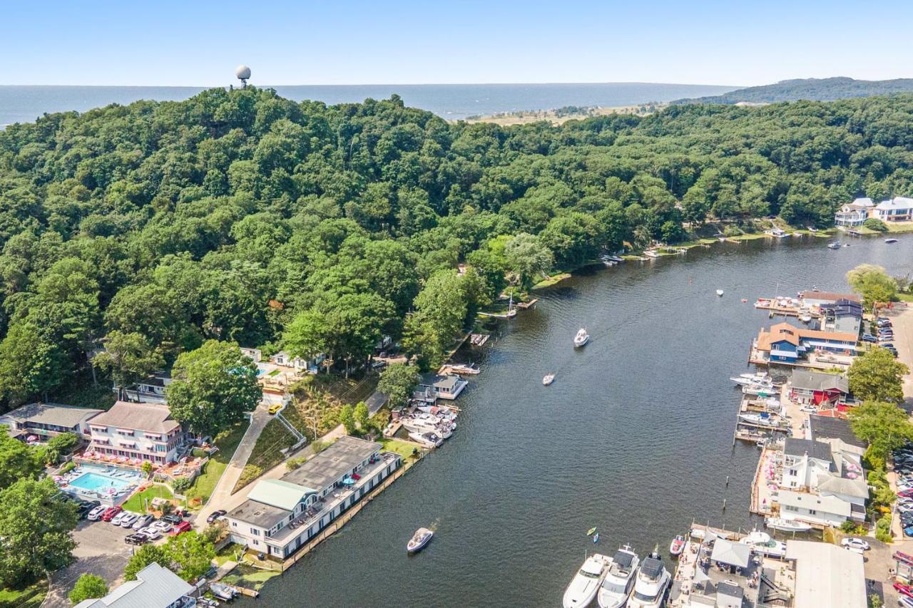 Waterside Suites Saugatuck Habitación foto